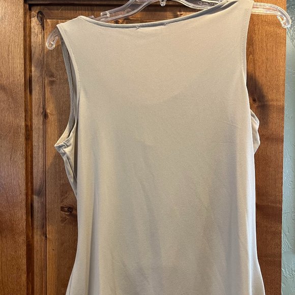 Business Tank - Picture 2 of 2